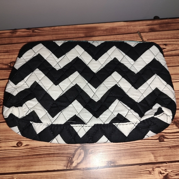 Chevron Stripe Diaper Bag - Picture 6 of 7